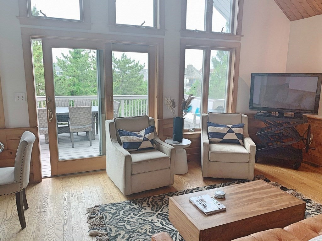 24 Columbia Way, Newbury, MA Photo #8