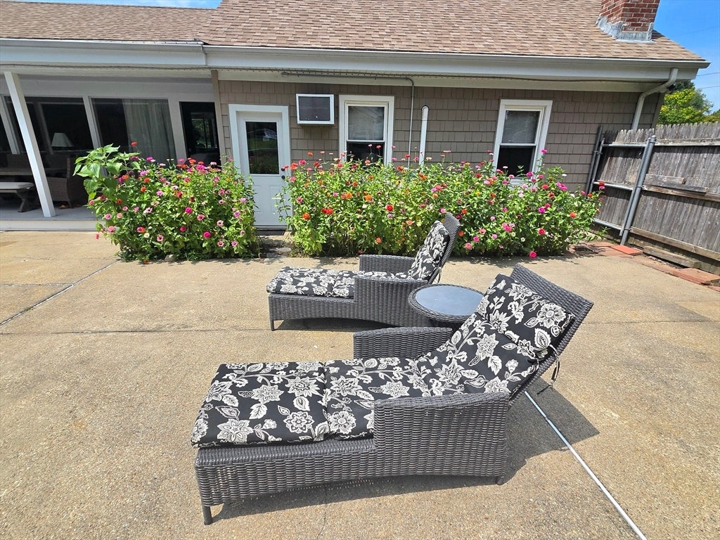 1015 Madison St, Fall River, MA Photo #37