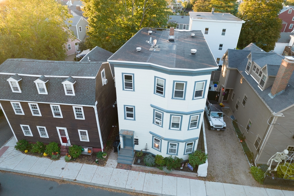 72 Derby St