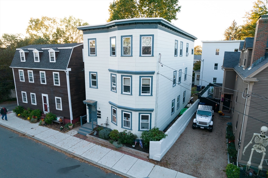 72 Derby St