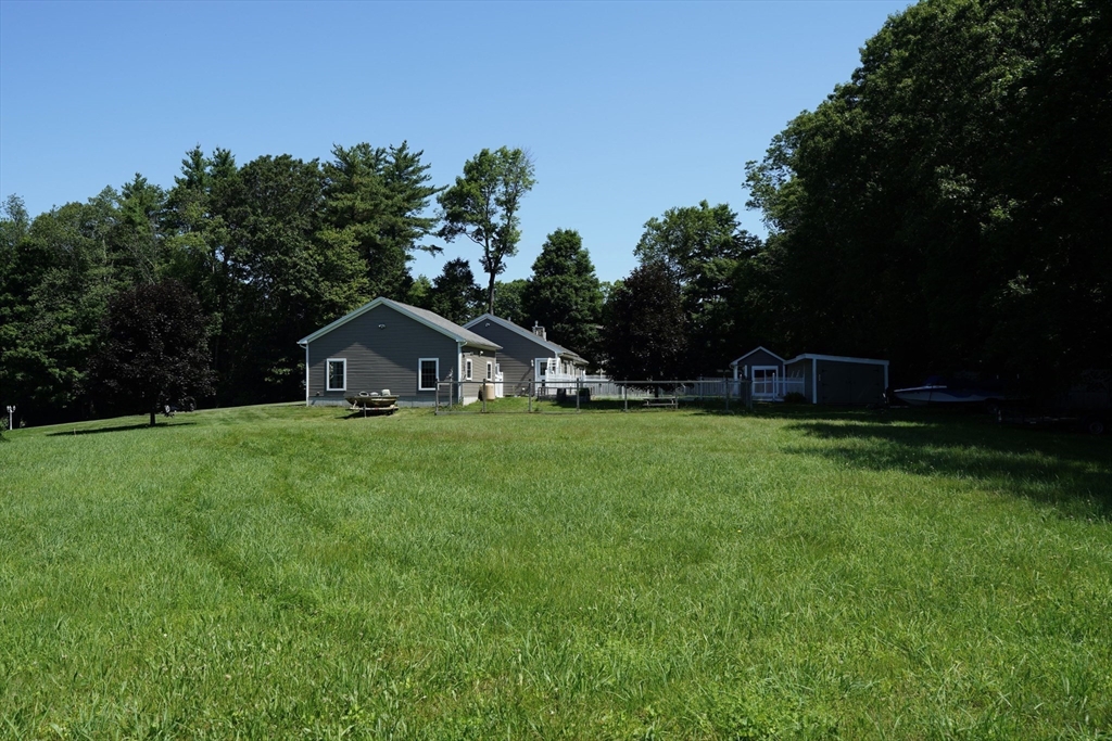 895 Dennison Dr