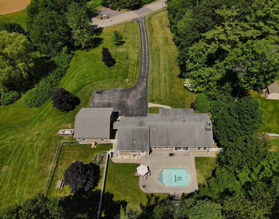 895 Dennison Dr