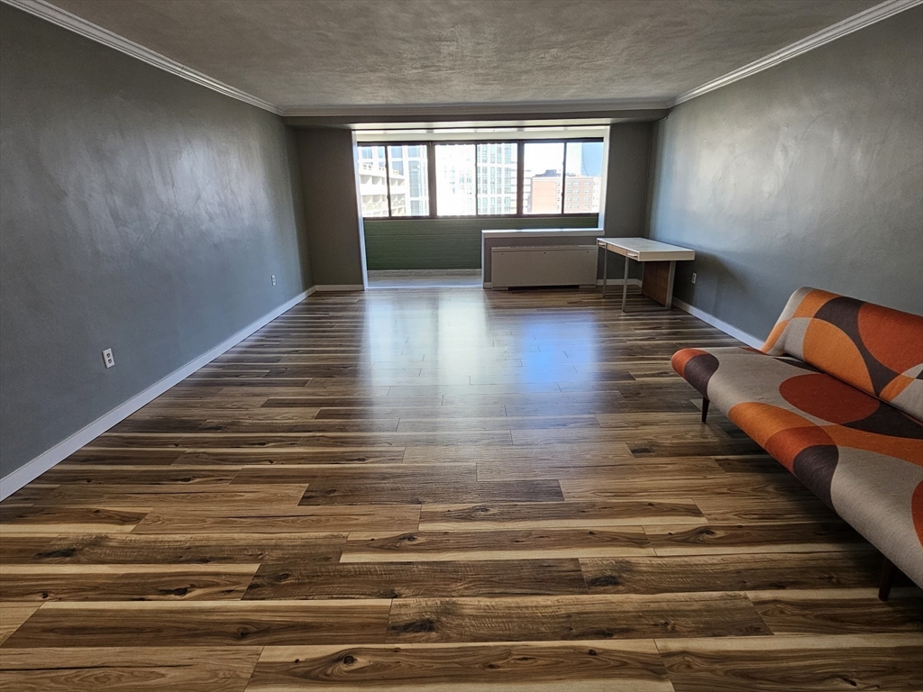 6 Whittier Place 10J