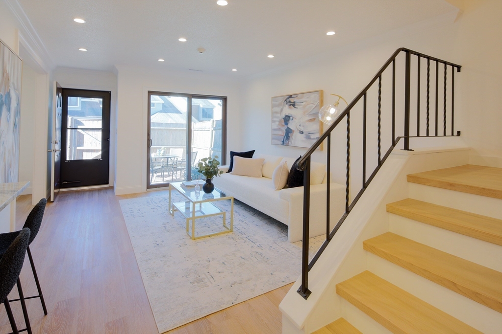 11 Rosewood Drive 11