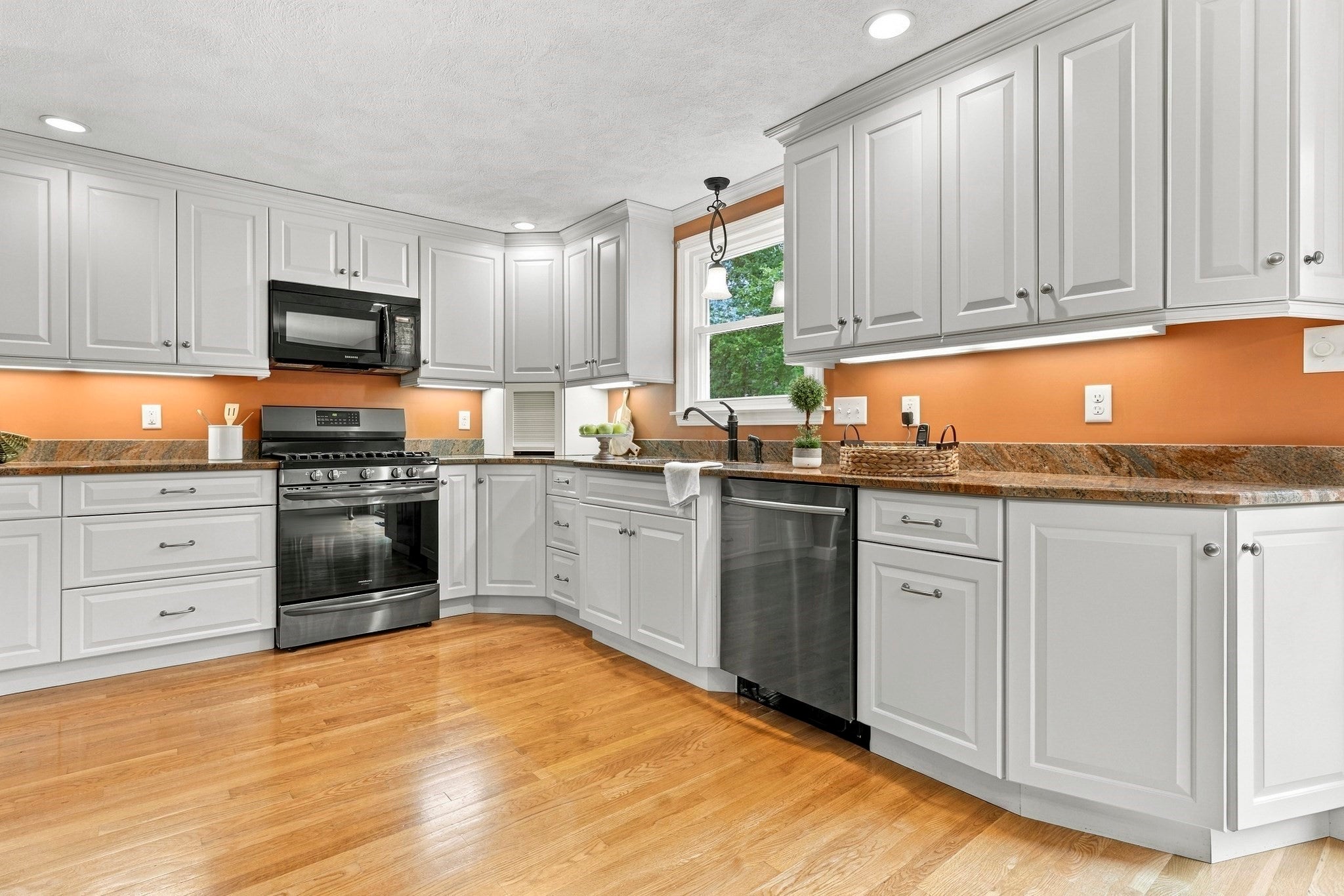 115 Quincy Rd, Tewksbury, MA, 115 Quincy Rd, Tewksbury, MA Photo #8