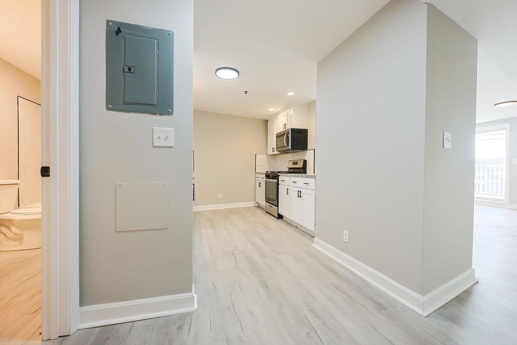 348 Rantoul Street #202, Beverly, MA, 348 Rantoul Street #202, Beverly, MA Photo #11