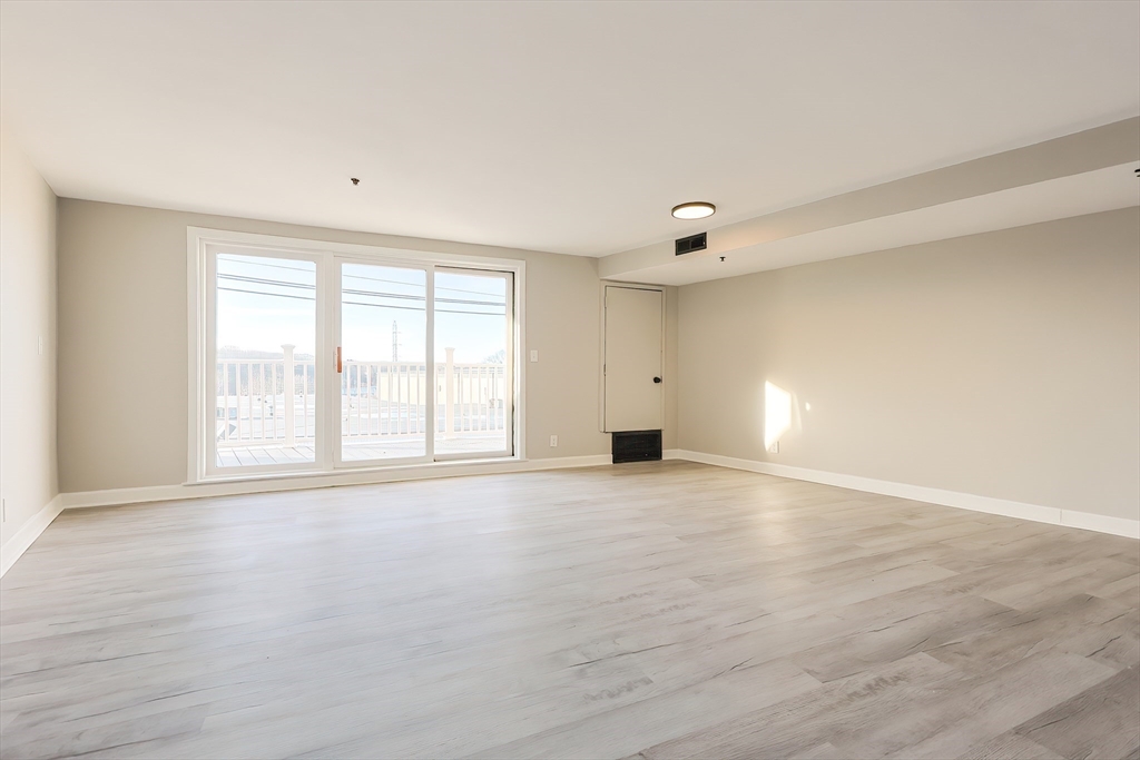 348 Rantoul Street #202, Beverly, MA, 348 Rantoul Street #202, Beverly, MA Photo #22