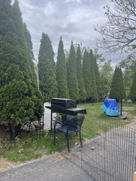 Watertown, Massachusetts 02472, United States, 5 Bedrooms Bedrooms, ,3 BathroomsBathrooms,Residential,Active,138220