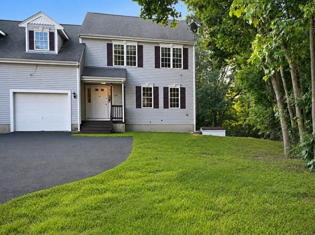 Photo of 345 Laurel St, Bridgewater, MA