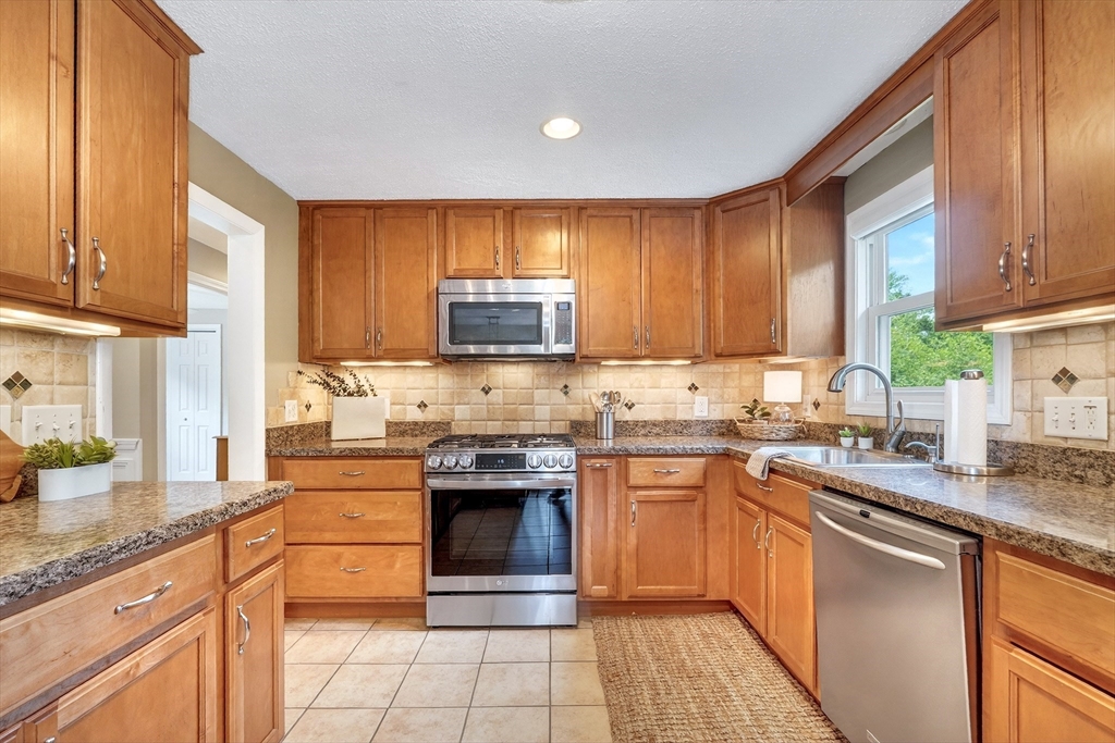 104 Hartwell Rd