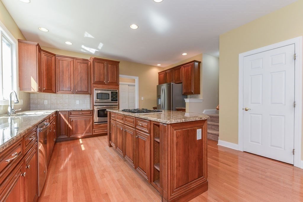 39 Whitehall Way, Bellingham, MA, 39 Whitehall Way, Bellingham, MA Photo #15