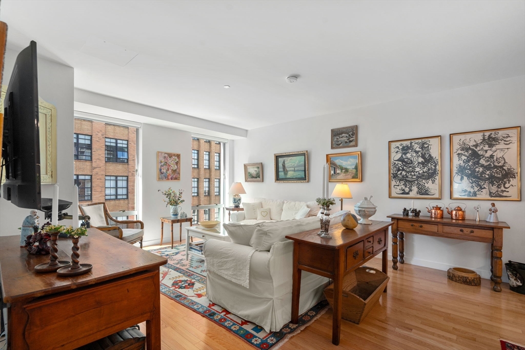80 Broad Street 1002