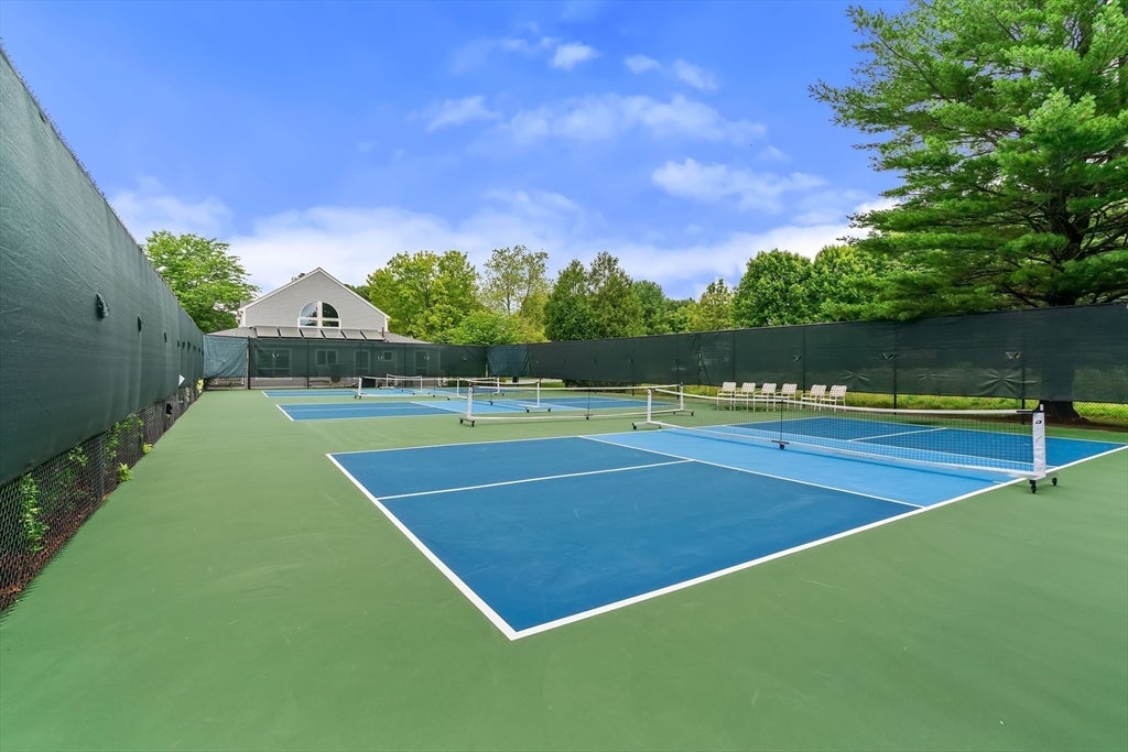 64 Pickwick Way #64, Wayland, MA Photo #22