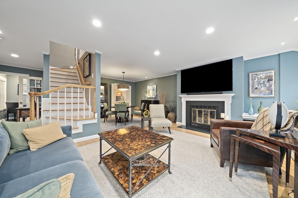160 Pine St 10