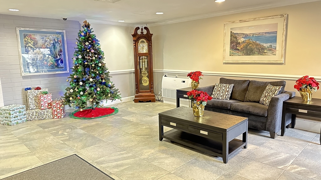 115 W Squantum St 1006