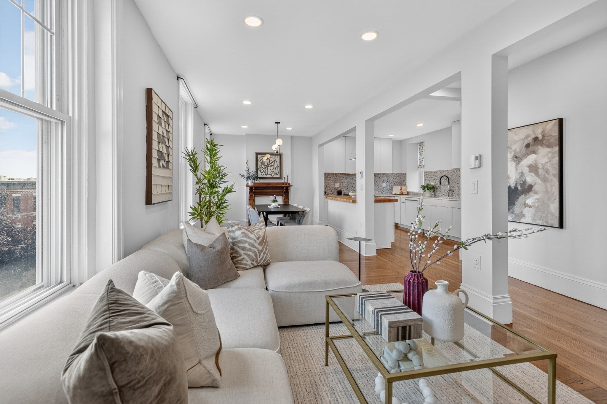 44 Beacon St