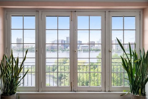 274 Beacon Street 8R Boston MA 02116