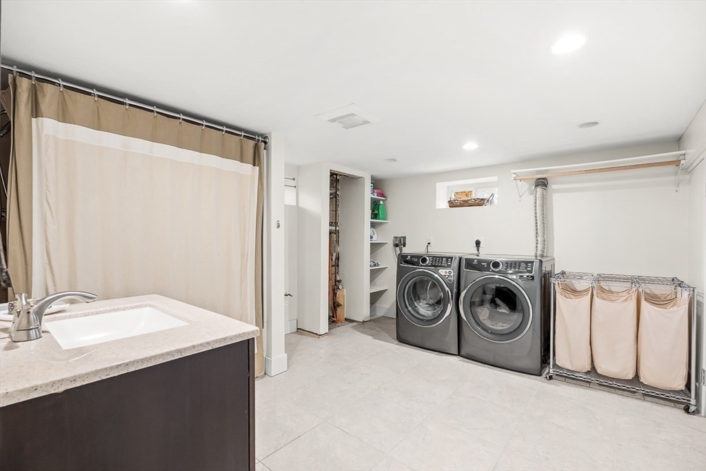 43 Albemarle Road, Newton, MA Photo #16