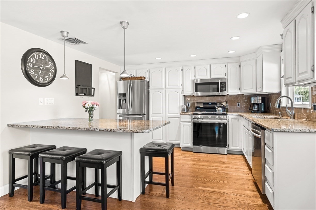 43 Albemarle Road, Newton, MA Photo #3