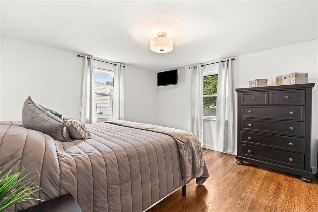43 Albemarle Road, Newton, MA Photo #9