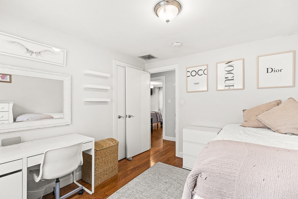 43 Albemarle Road, Newton, MA Photo #12
