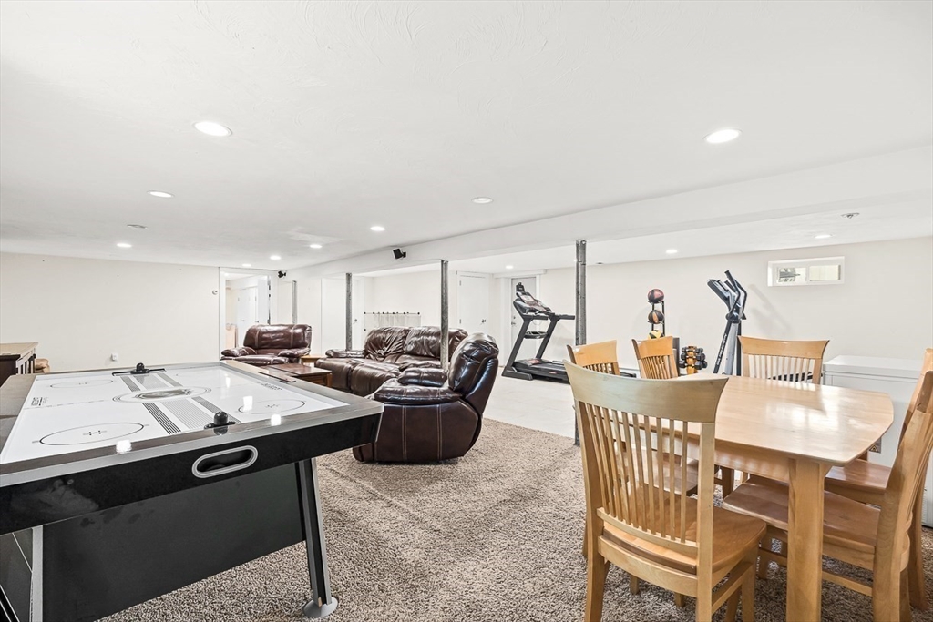 43 Albemarle Road, Newton, MA Photo #14
