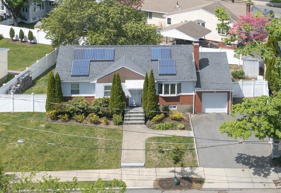 43 Albemarle Road, Newton, MA Photo #2