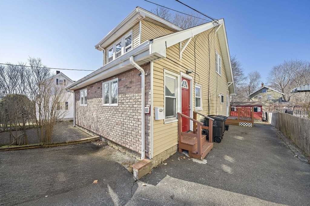 88 Pearl St