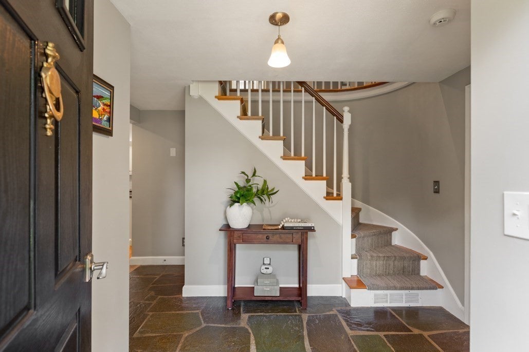 24 Edgemere Rd, Lynnfield, MA, 24 Edgemere Rd, Lynnfield, MA Photo #8