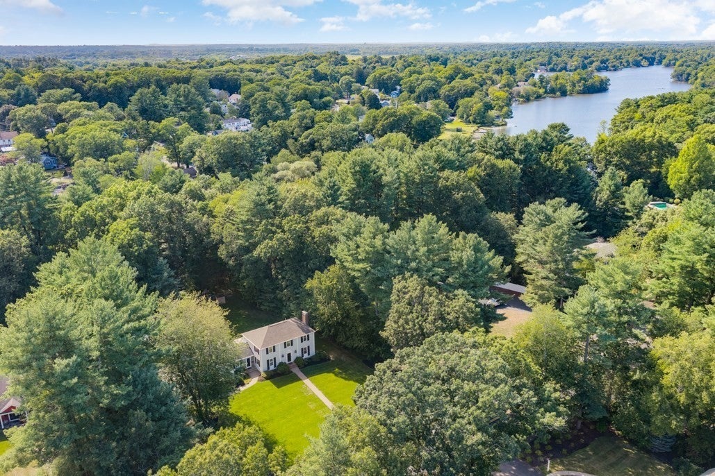 24 Edgemere Rd