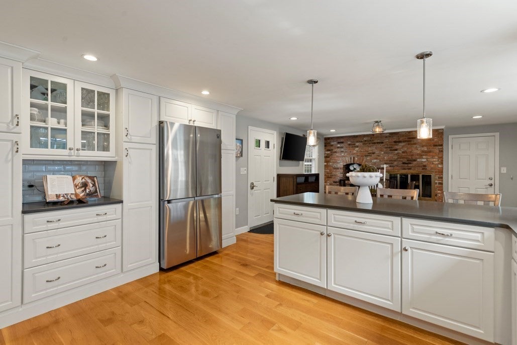 24 Edgemere Rd, Lynnfield, MA, 24 Edgemere Rd, Lynnfield, MA Photo #15