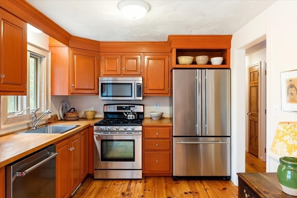 100 S Harbor Rd, Townsend, MA Photo #11