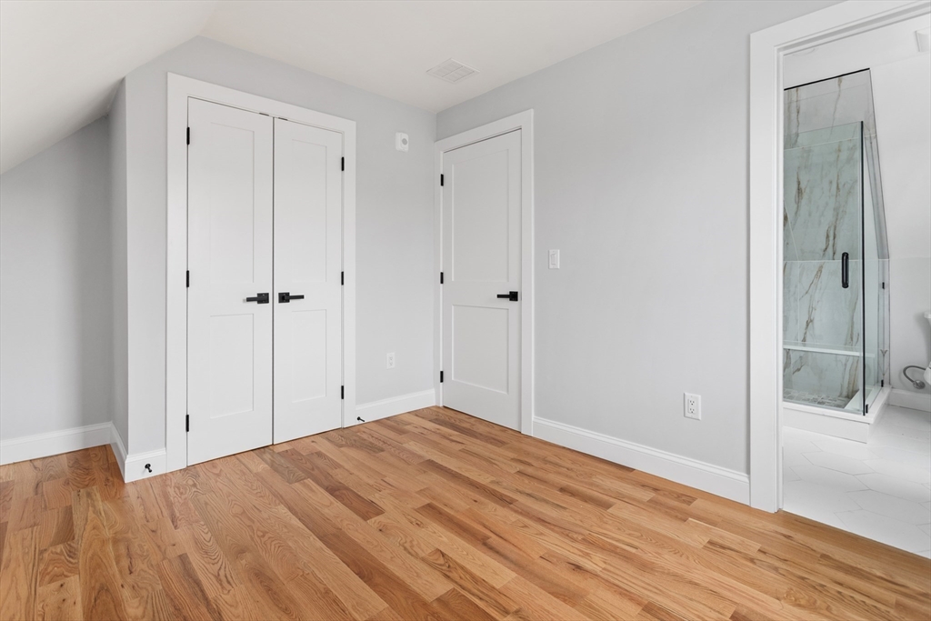36 Burnside Ave 3