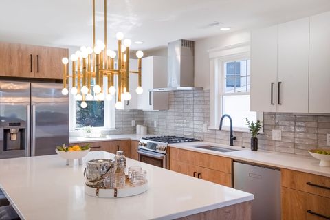646 Newton St 2 Brookline MA 02467