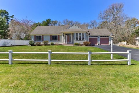 Photo of 14 Sheffield Pl, Mashpee, MA 02649 (MLS # 73505437)