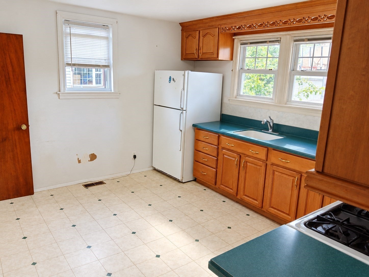 223 East St, Springfield, MA, 223 East St, Springfield, MA Photo #4