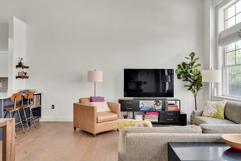 165 Chestnut Hill Ave 3