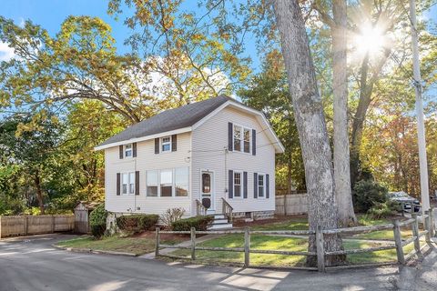 30 Oak St Bellingham MA 02019