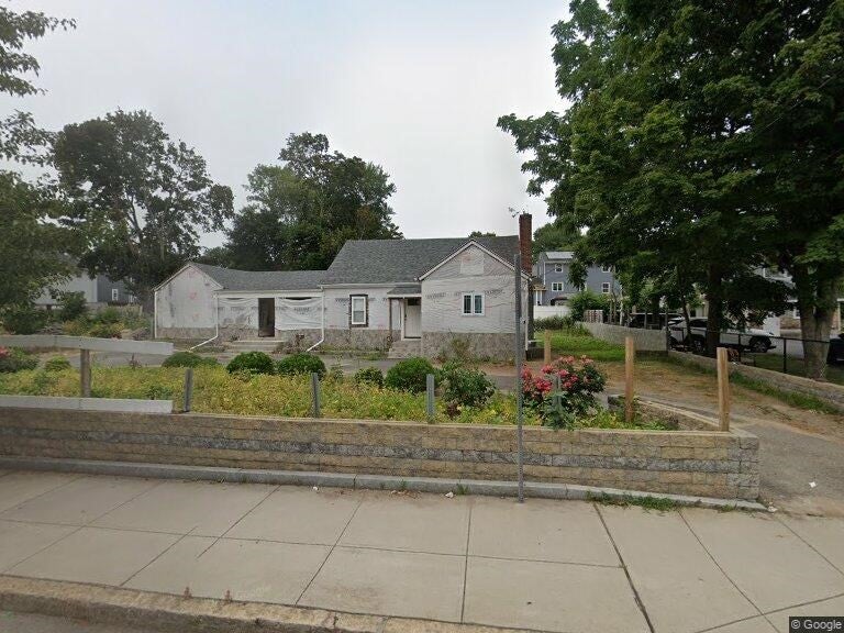 385 Pleasant St, Brockton, MA Photo #1