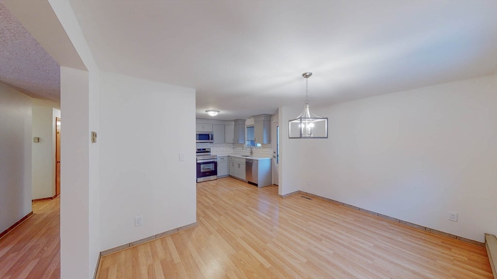 19 Ashmont Ave, Newton, MA Photo #10