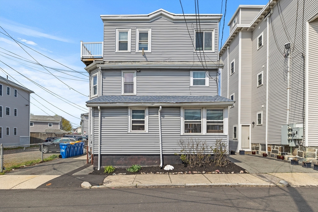 64 Moore St