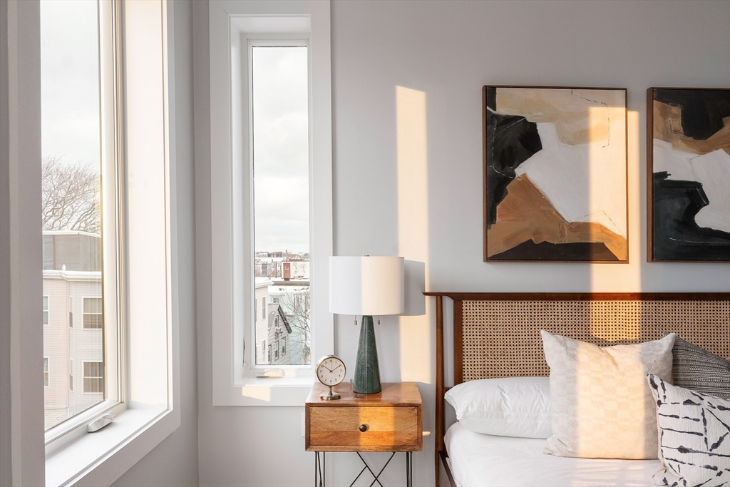 181 Maverick Street 101