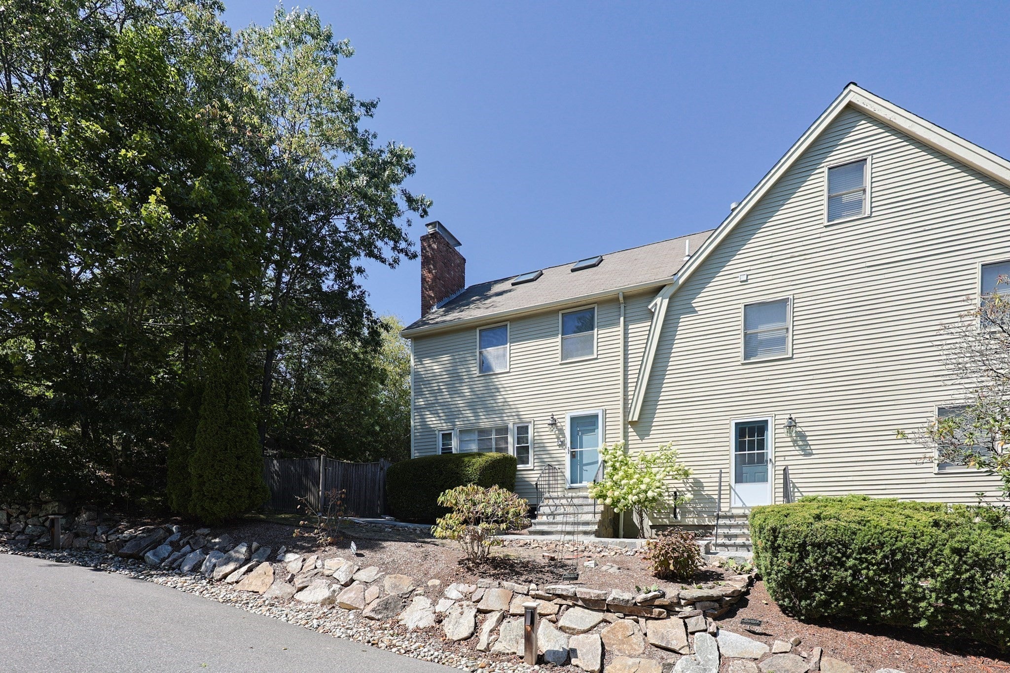 26 Pleasant St #B, Wellesley, MA Photo #1
