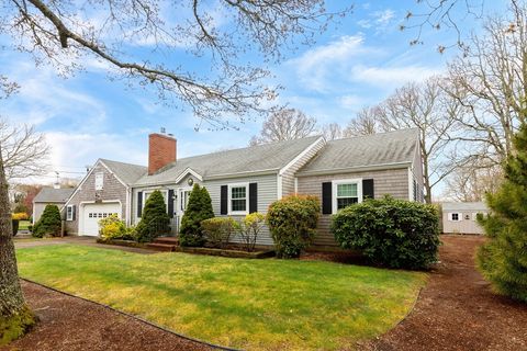 Single Family Residence in Yarmouth MA 17 Wolfson Rd.jpg