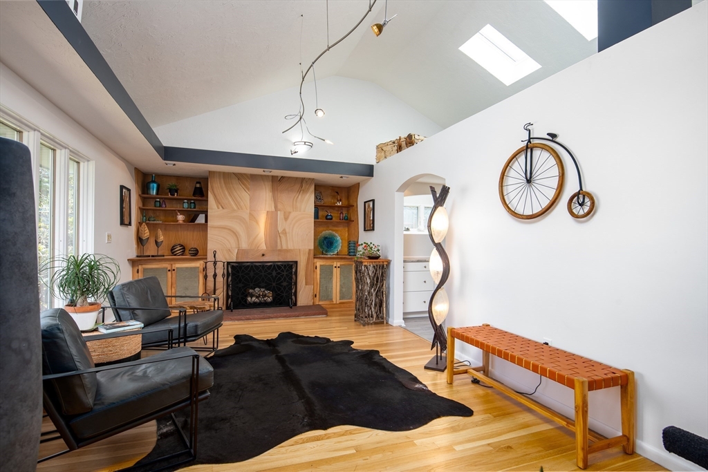 147 Rice Ave