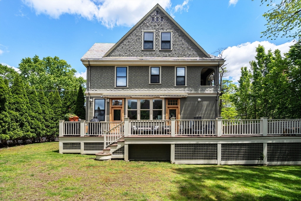 33 Agassiz St