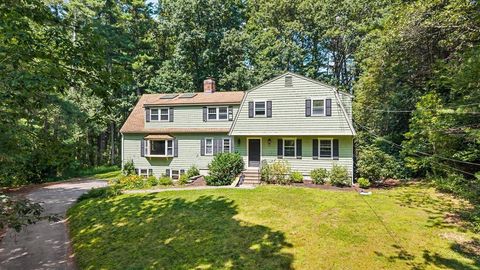 30 Regina Dr Chelmsford MA 01824