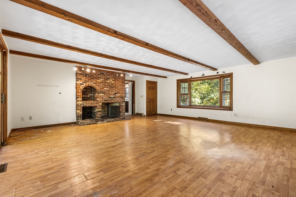 30 Regina Dr
