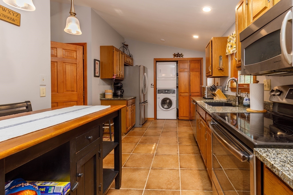 138 Country Lane