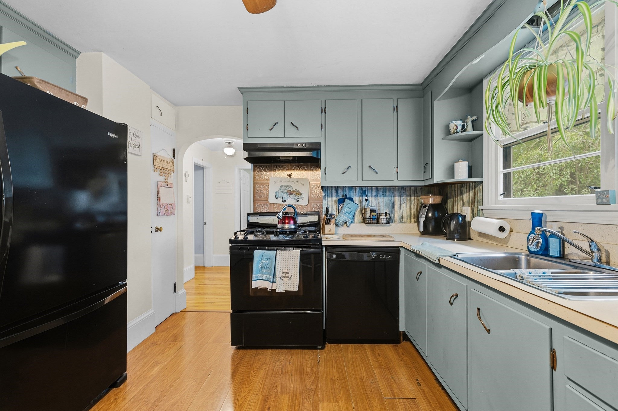 7 Norfolk Ave, Dartmouth, MA Photo #7